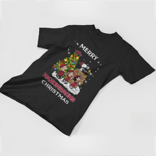 2024 Arkansas Razorbacks Snoopy And Friends Merry Christmas Shirt