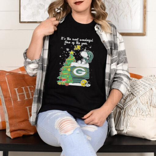 It’s The Most Wonderful Time Of The Years Peanuts And Friends X Green Bay Packers Merry Christmas Shirt