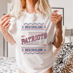 New England Patriots Holiday Crewneck shirt