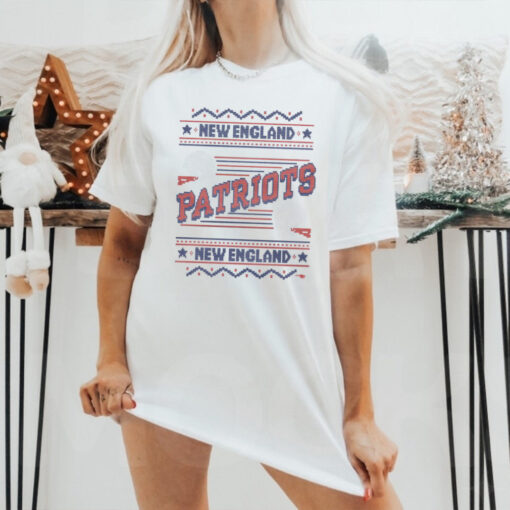 New England Patriots Holiday Crewneck shirt