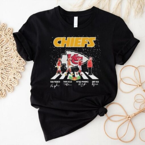 Official Kansas City Chiefs Merry Chirtsmas Signature T shirt