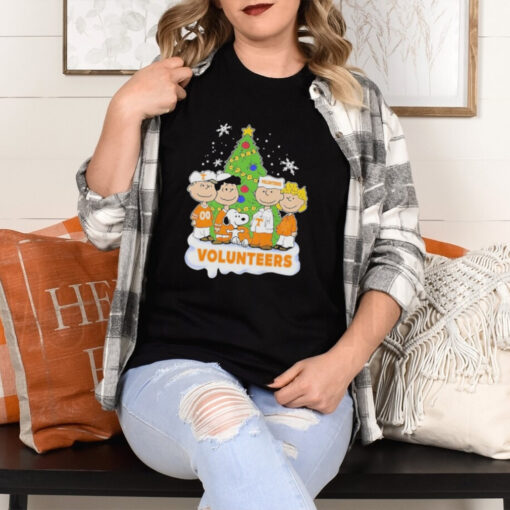 Tennessee Volunteers x Snoopy And Friends Christmas T Shirt