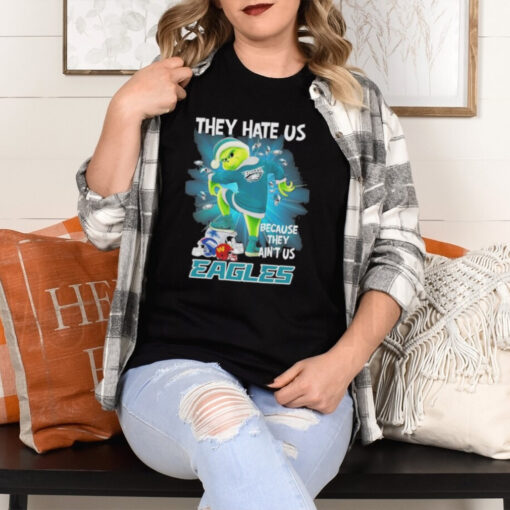 They Hate Us Because They Ain’t Us Grinch X Philadelphia Eagles Stomp On NFL Teams Christmas Shirt