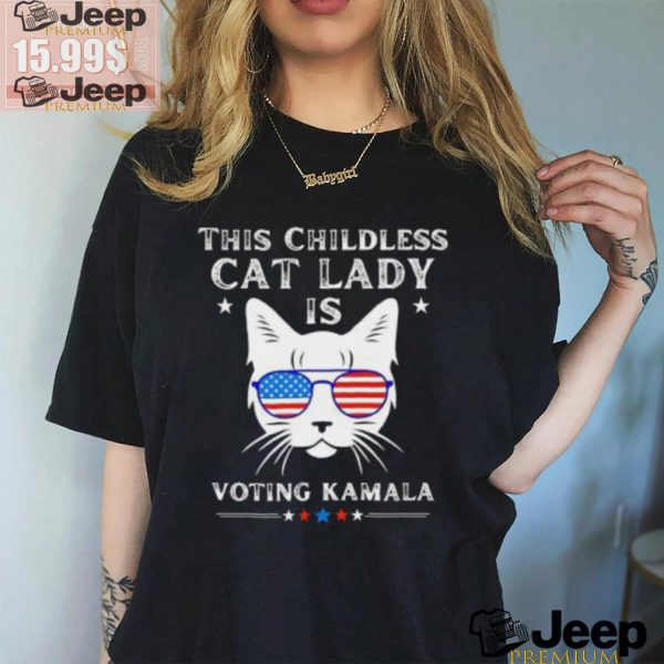 This Childless cat lady is Voting Kamala Harris 2024 cat wear sunglasses shirt3