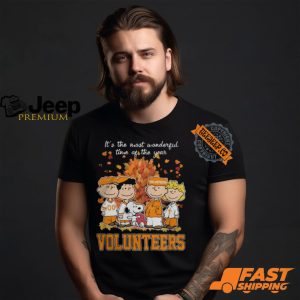 Tennessee Volunteers Peanuts Characters Autumn It’s The Most Wonderful Time Of The Year Shirt