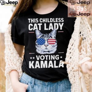 Official Kamala This Childless Cat Lady Is Voting Kamala Harris 2024 T Shirt3