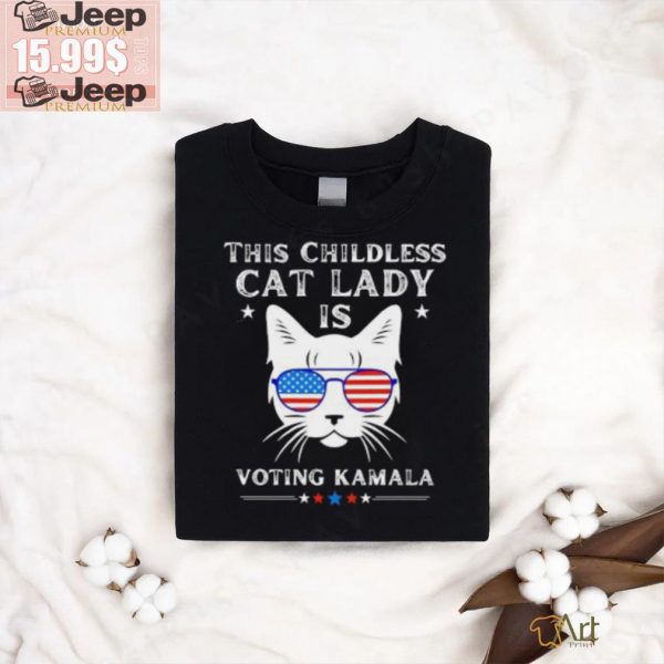 This Childless cat lady is Voting Kamala Harris 2024 cat wear sunglasses shirt0