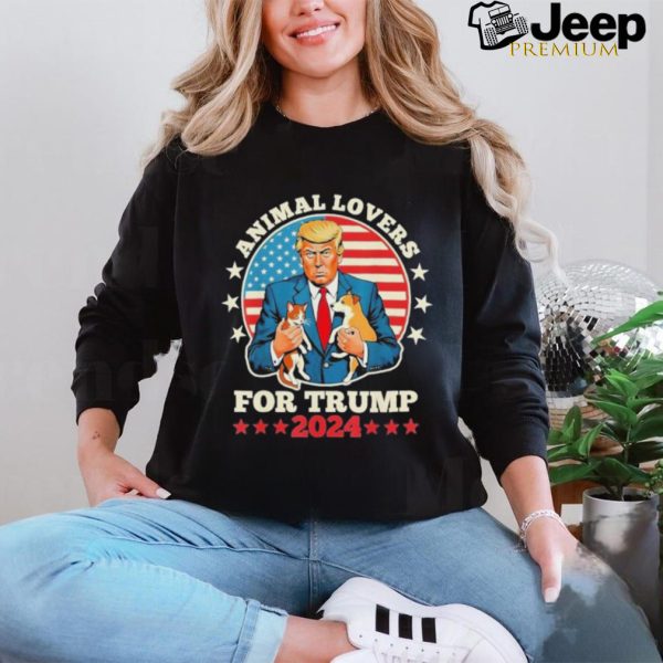 Animal Lovers For Trump 2024 Cat And Dog Debate Shirt