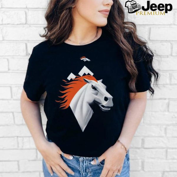 NFL Team Apparel Denver Broncos Illustration T Shirt