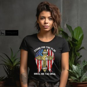 New Orleans Saints Stand For The Flag Kneel For The Cross 2024 T shirt