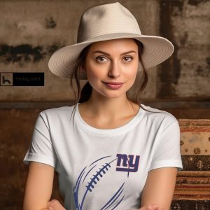 New York Giants G III 4Her by Carl Banks Subtle Football Fitted T Shirt