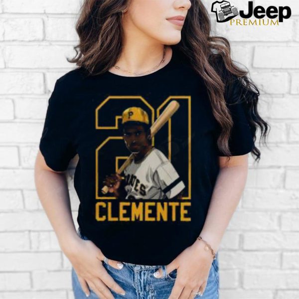 Pittsburgh Pirates Boberto Clemente Award T Shirts