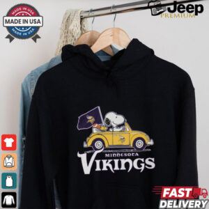 Snoopy Minnesota Vikings shirt