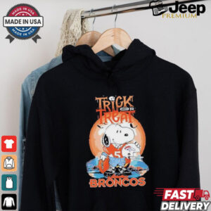 Trick Treat Snoopy Teams Denver Broncos Halloween Shirt