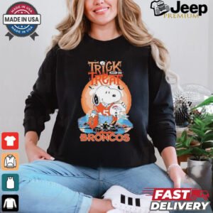 Trick Treat Snoopy Teams Denver Broncos Halloween Shirt