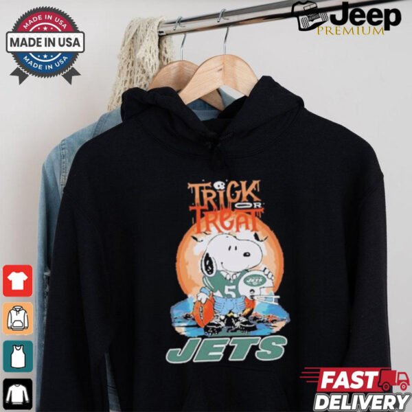 Trick Treat Snoopy Teams New York Jets Halloween Shirt