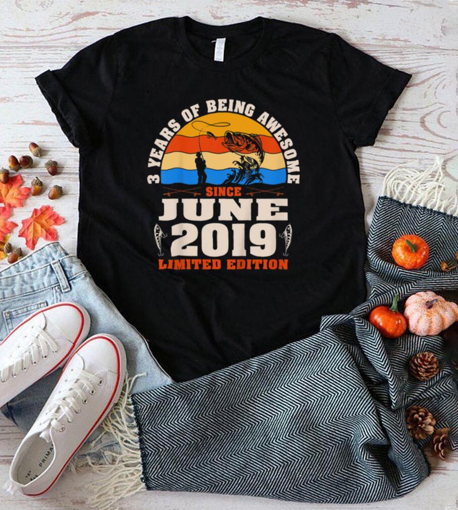 Kids Vintage June 2019   3 Year Old Fishing Lovers 3rd Birthday T Shirt